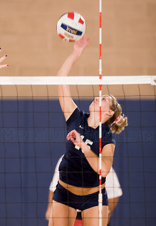 Lady Oaks Volleyball