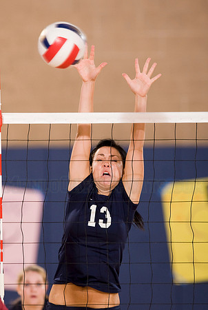 Lady Oaks Volleyball
