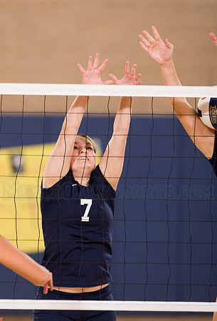 Lady Oaks Volleyball